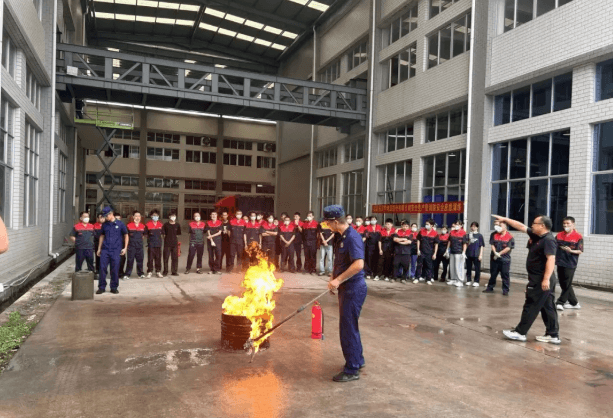 以练筑防，，，，常备不懈｜闽华电源常态化开展应急演练，，，，筑牢清静生产防地